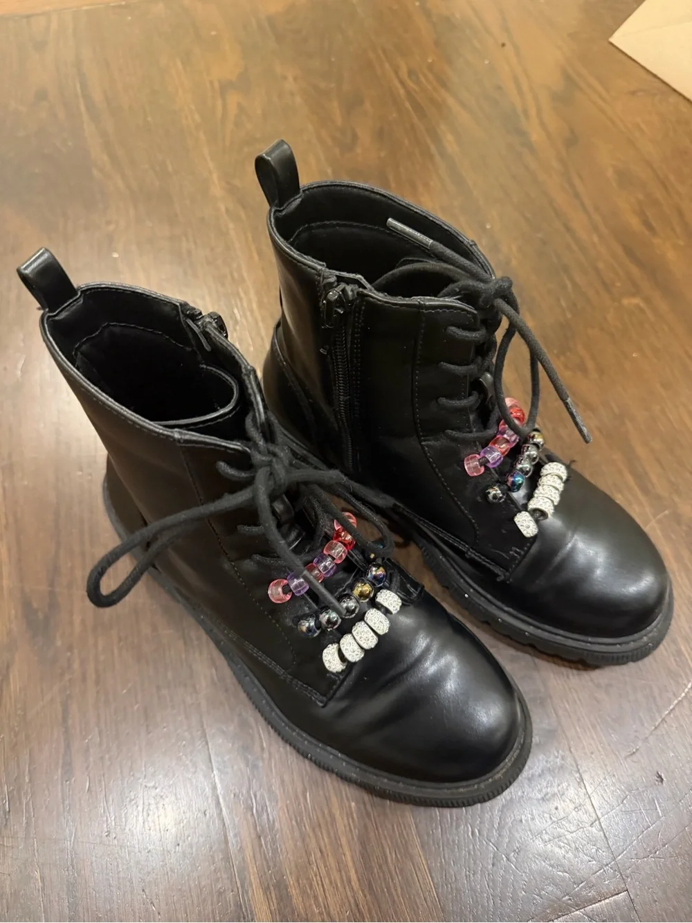 Steve Madden Girls Lace-Up Combat Boots with beaded laces. Size 3.